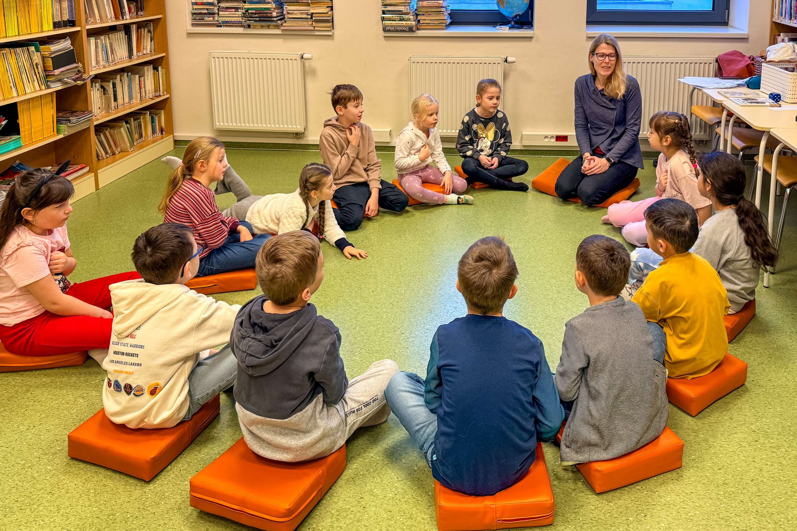 Čtenářská_dílna_v_knihovně_děti_v_knihovně_Klecany