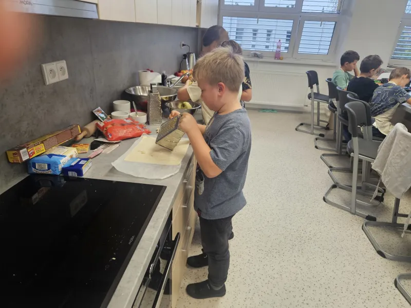 peceni-strudlu-3.b-06