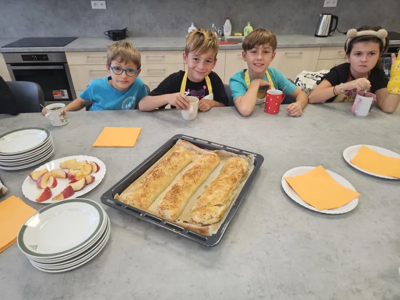 peceni-strudlu-3.b-07