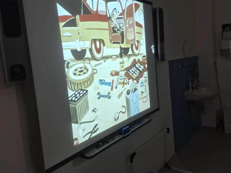 Přespávačka ve škole s opékaním buřtíků