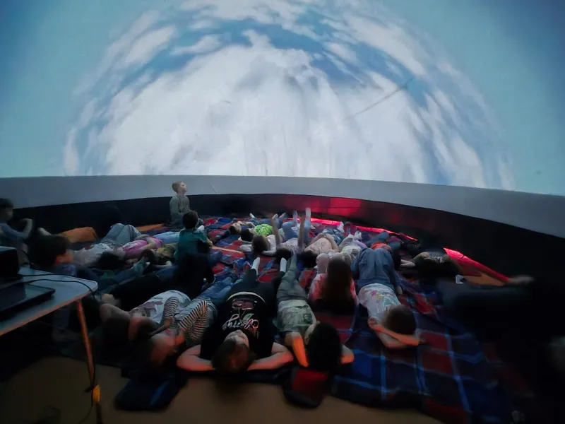 Mobilní planetárium v ŠD
