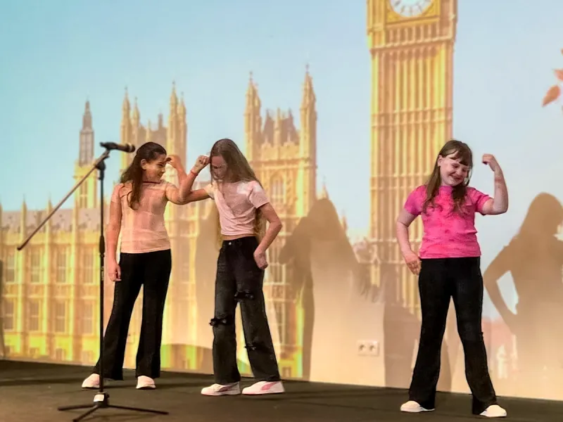 Zaci_na_recitacni_soutezi