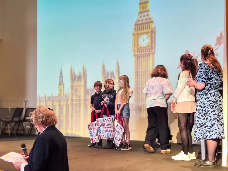 Zaci_na_recitacni_soutezi