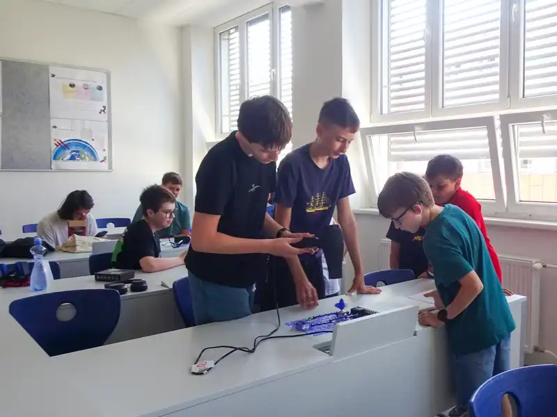 Projektový_týden_06/2026
