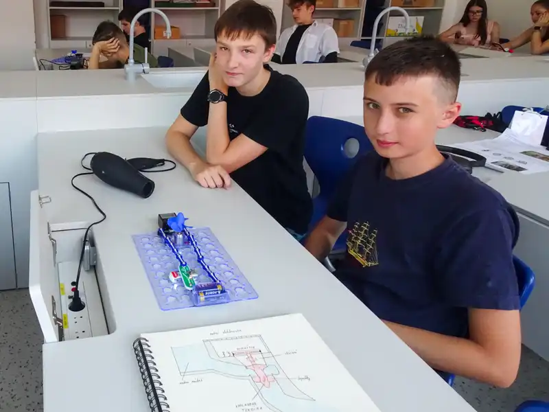 Projektový_týden_06/2026