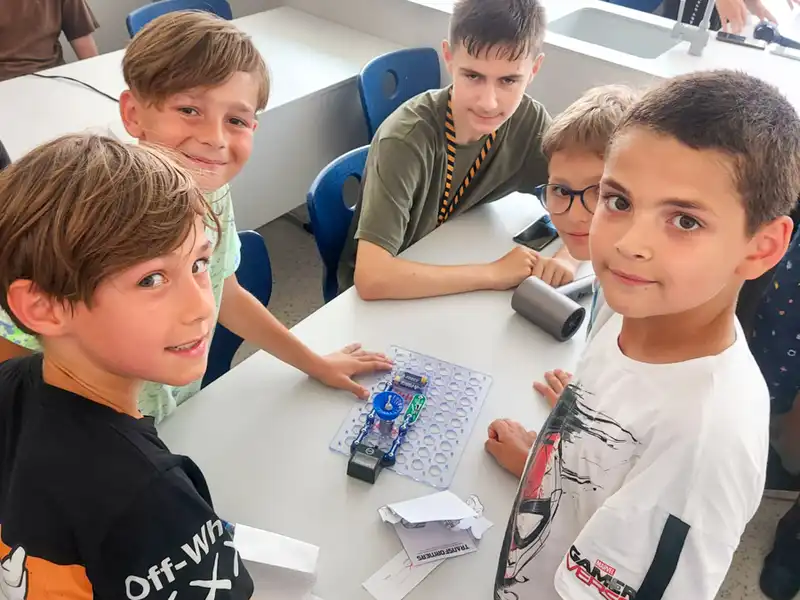 Projektový_týden_06/2026