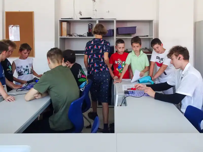 Projektový_týden_06/2026