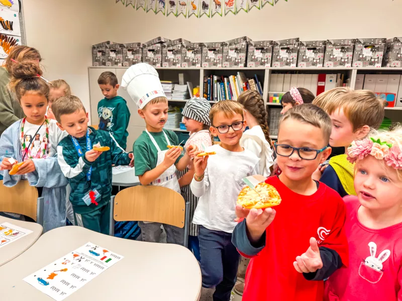 zari2025web-17-of-28